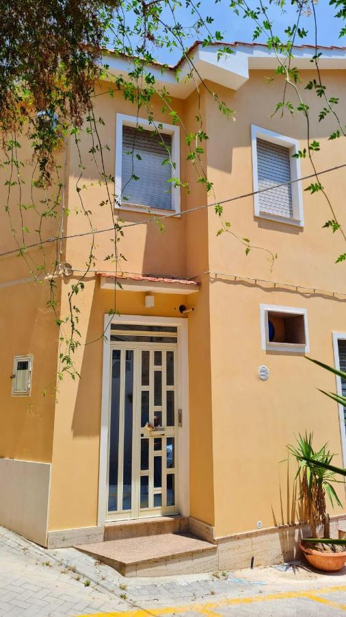 Casa Vacanze La Melagrana Modica Eksteriør billede